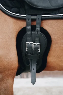 Anatomisk Dressyrgjord Fårskinn