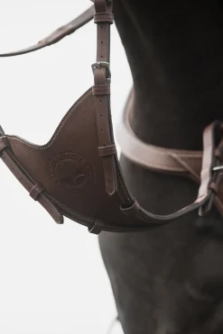 Eccelente Kort Martingal Bib Cognac
