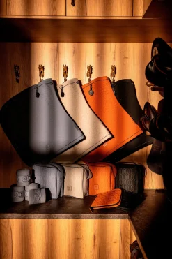 Passfodral Platinum-26 Amber